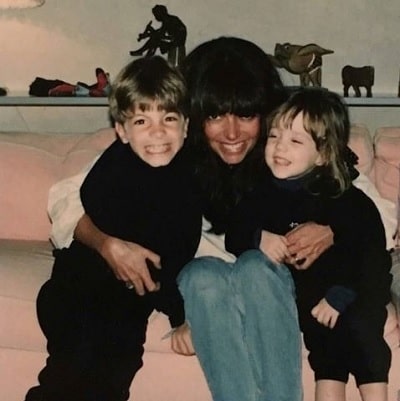 A picture of Dominique Beyrand with her kids.